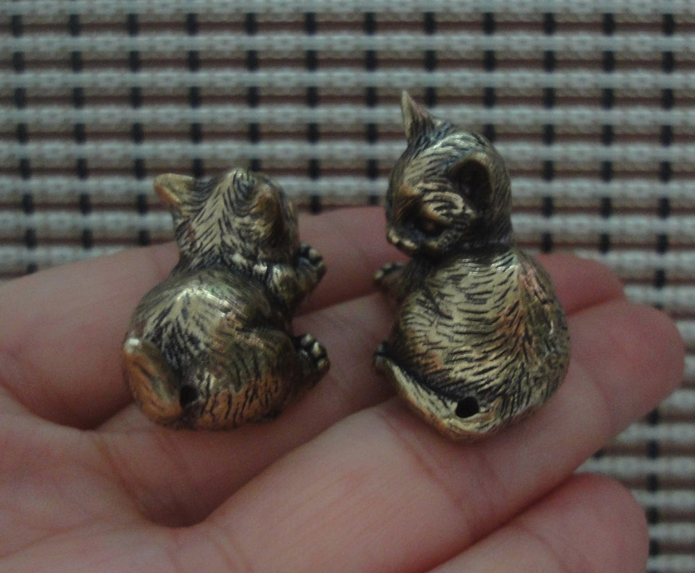 Vintage Style Pair of Solid Brass Cats Figurines: Home Decor Statues