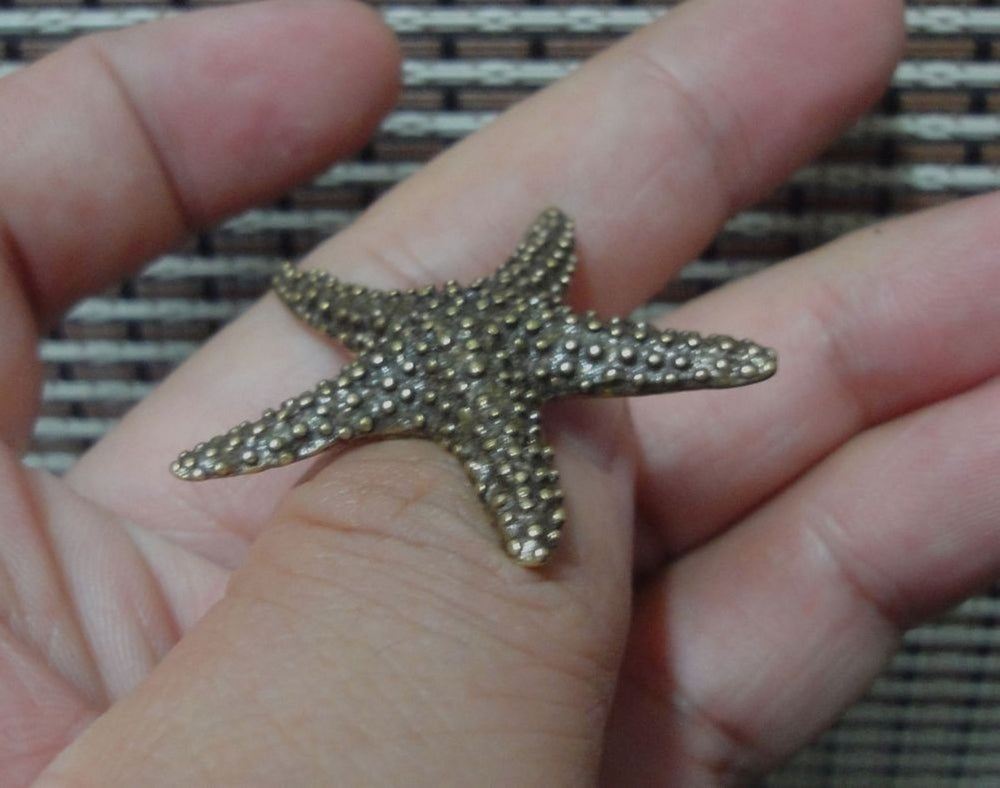Vintage Style Brass Starfish Figurine: Copper Sea Animal Statue