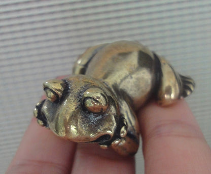 Solid Brass Thinking Frog Figurine Animal Statue for Home Decor