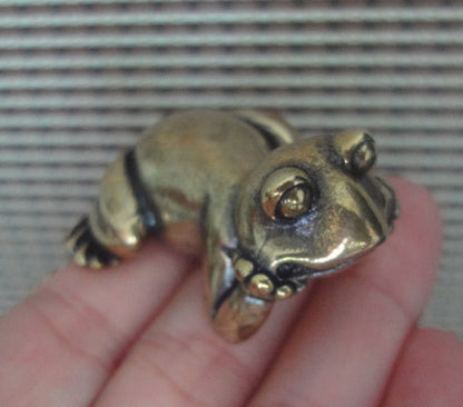 Solid Brass Thinking Frog Figurine Animal Statue for Home Decor