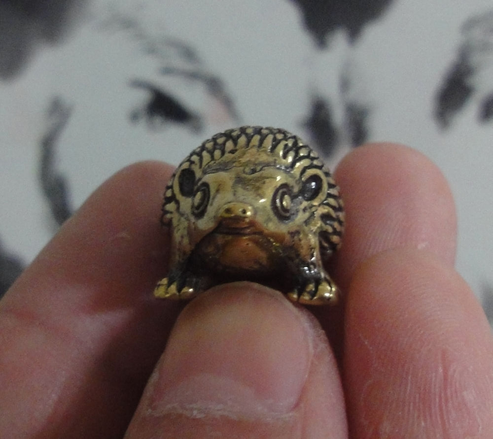 Vintage Style Brass Hedgehog Statue: Small Animal Sculpture