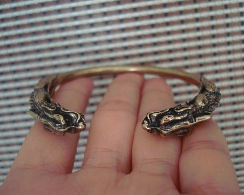 Vintage Style Solid Brass Double Ancient Dragons Figurine Statue Bangle 56MM