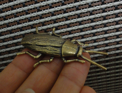 Vintage Style Solid Brass Cockroach Figurine Statue for Home Garden Decor