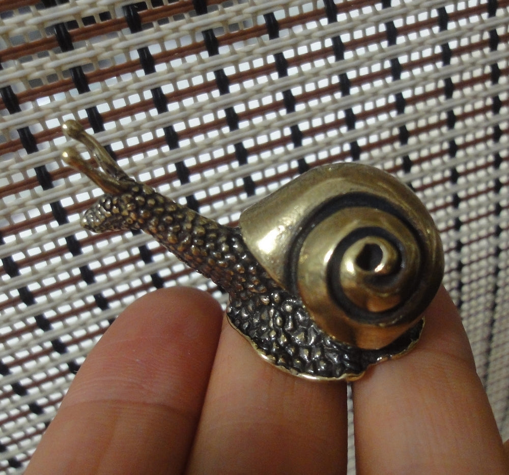 Vintage Style Solid Brass Snail Figurine Statue Incense Holder for Home Garden Decor