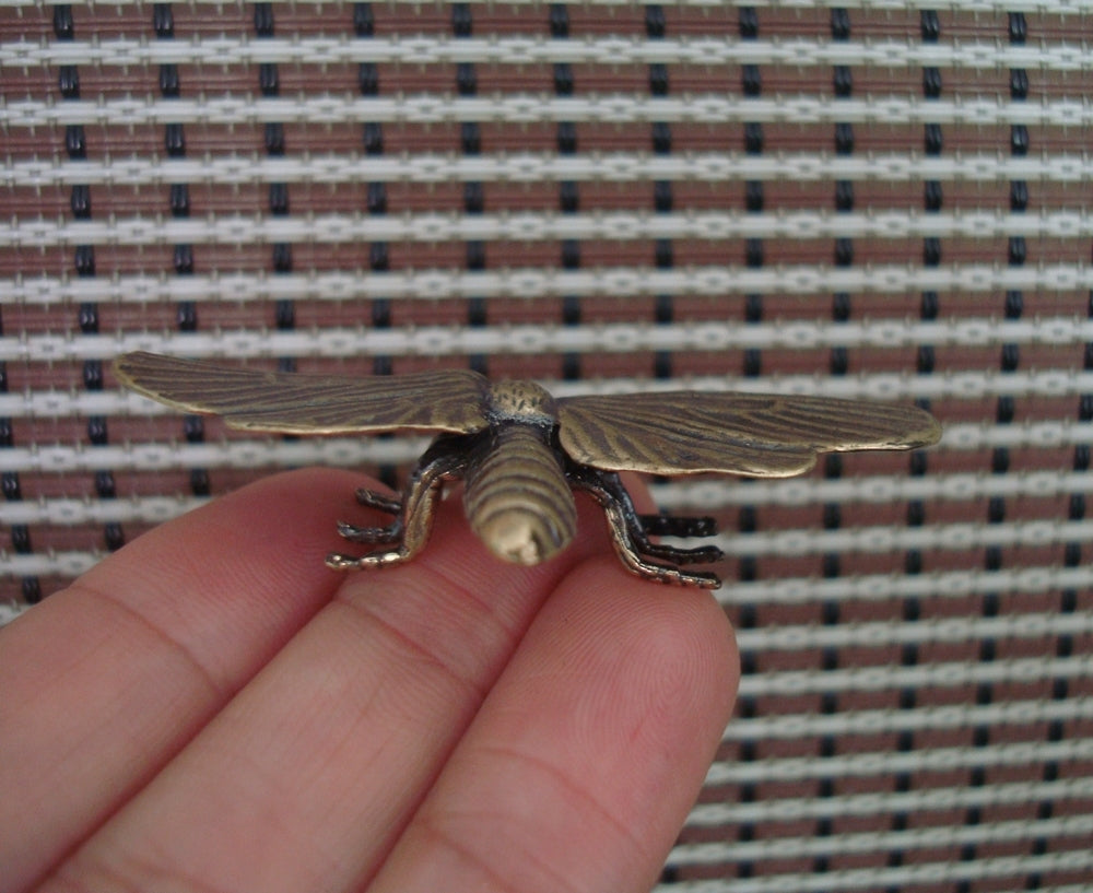 Solid Brass Dragonfly Sculpture Vintage Style Statue for Garden Home Decor