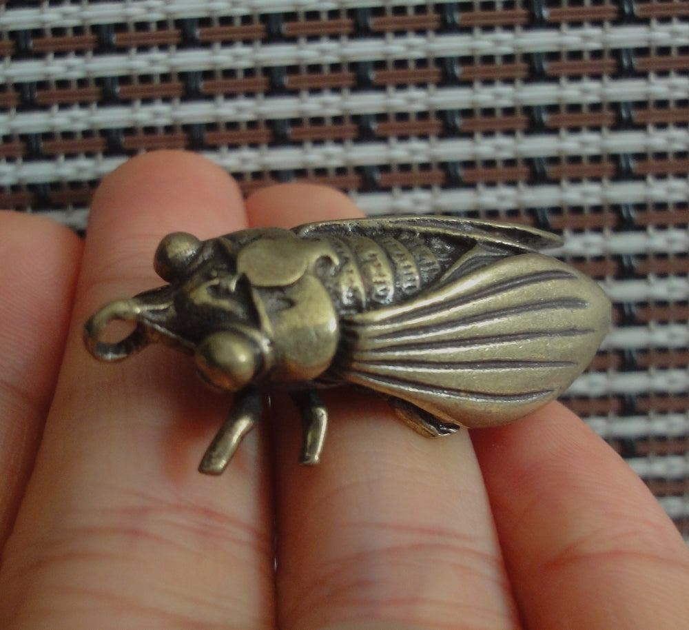 Vintage Style Solid Brass Copper Vivid Cicada Figurine Statue Pendant