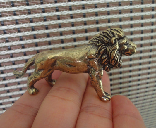 Vintage Style Solid Brass the King of Beasts Lion Statue Figurine Sculpture
