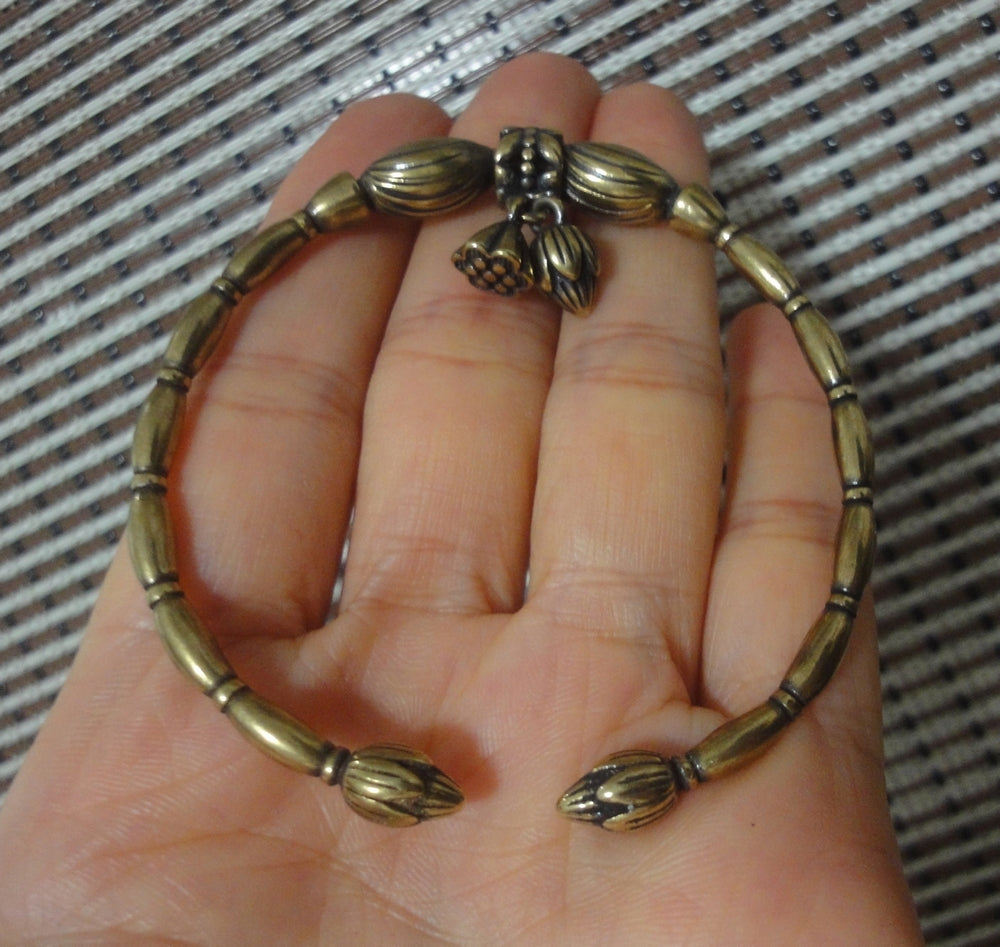 Vintage Style Solid Brass Lotus Flower Seed Dangle Women Bracelet Bangle-55MM