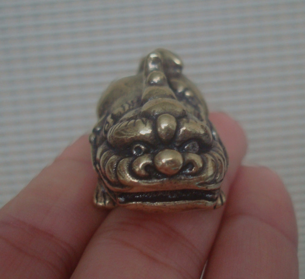 Solid Brass Pixiu Lucky Beast Charm Pendant Vintage Style Statue Bags Ornament