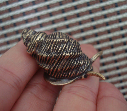 Vintage Style Solid Brass Shy Snail Figurine Statue for Home Garden Decor