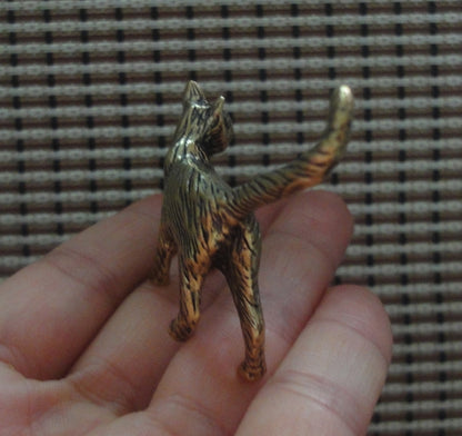 Solid Brass Terrified Little Cat Figurine: Vintage Style Animal Home Decor Statue