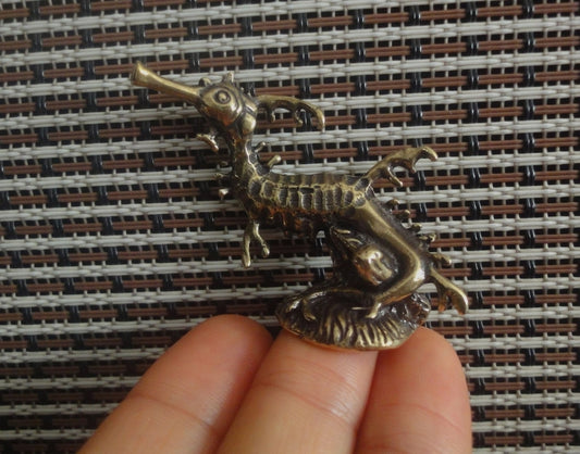 Solid Brass Seahorse Sea Animal Figurine Vintage Style Statue for Garden Decor