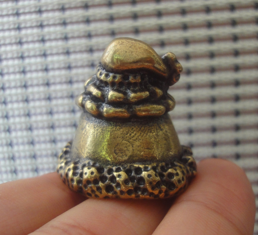 Solid Brass Santa Claus Seated Figurine Vintage Style Old Man Statue for Home Decor