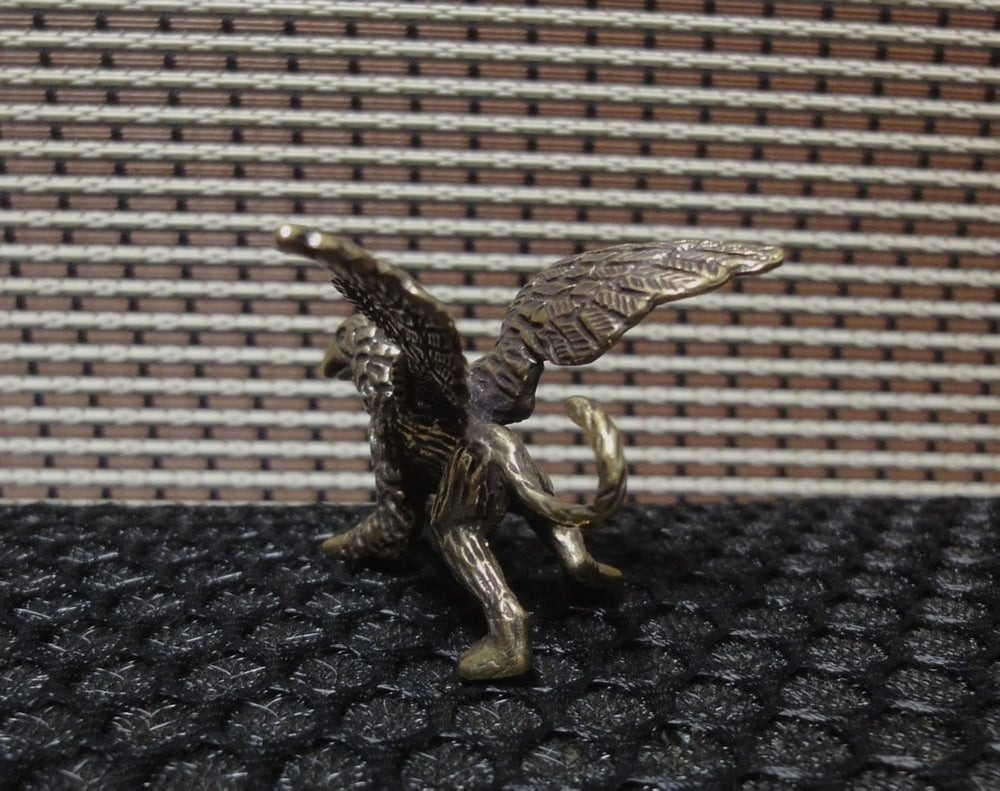 Solid Brass Strong Griffin Figurine Vintage Style Statue for Home Garden Decor