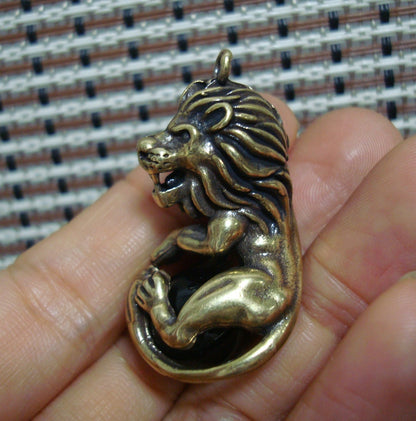 Solid Brass Small Roaring Lion Pendant Vintage Animal Statue Keyring