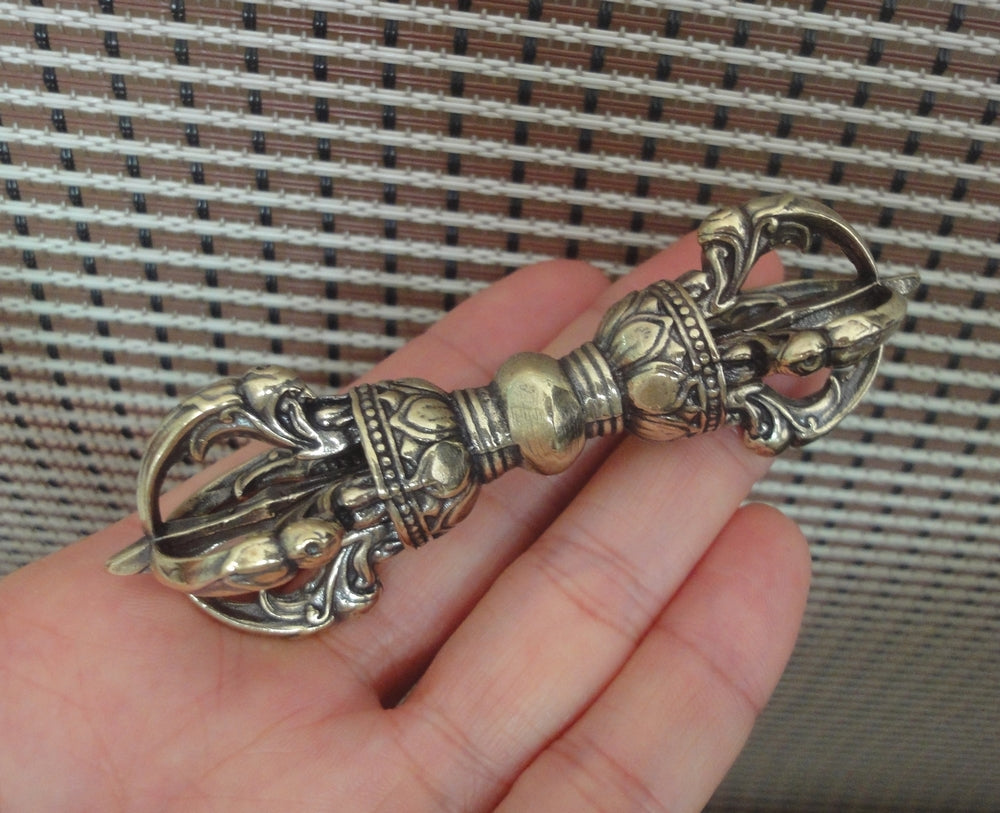Vintage Style Solid Brass Tibetan Nine-pronged Vajra Pendant