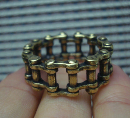 Solid Brass Chain-link Finger Ring - Vintage Style US Size 11