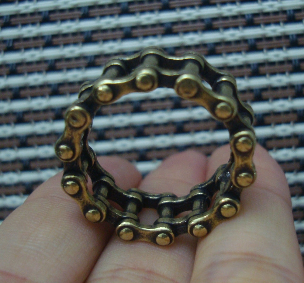 Solid Brass Chain-link Finger Ring - Vintage Style US Size 11