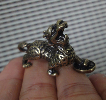 Vintage Brass Wealth Pixiu Figurine Animal Statue Ornament