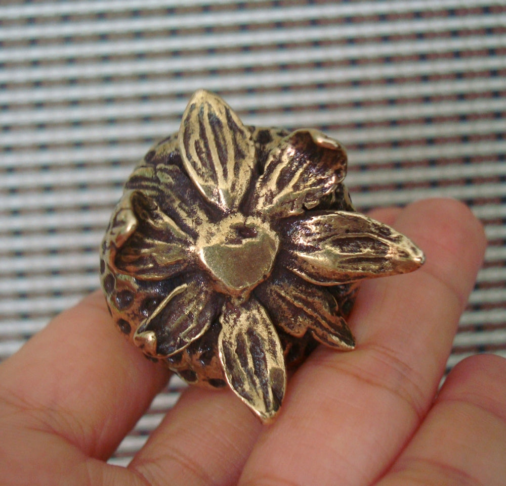 Solid Brass Strawberry Fruit Sculpture for Home Garden Decor