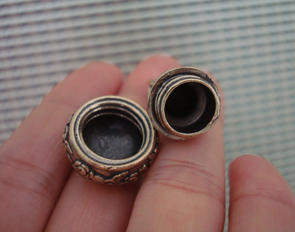 Vintage Hollow Brass Lotus Gourd Pendant Home Ornament Charm for Bags